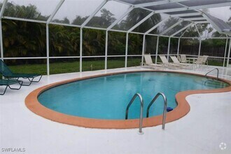 Building Photo - 639 Pompano Dr