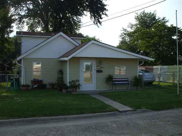 Building Photo - 1314 Main Str
