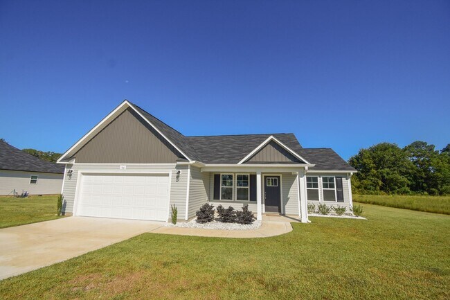 Building Photo - 3 Bedroom 2 Bathroom- No Pets