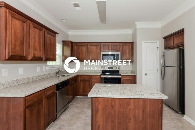 Foto del edificio - 3 Bedroom Pet-Friendly Home in Charlotte, NC with Main Street Renewal