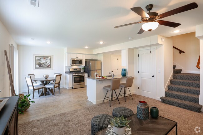 3HAB, 2,5BA - 1353 ft² - Clay Creek Townhomes