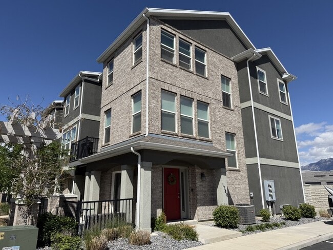 Photo - 1780 W Torlundy Dr Townhome