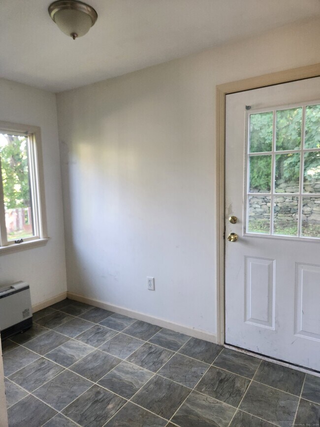 Foto del edificio - 126 Boswell Ave