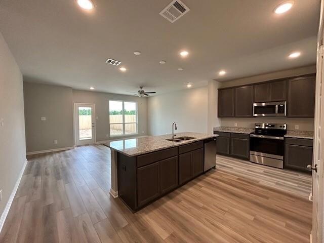 Foto del edificio - 4004 Centerfire Rd