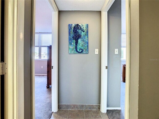 Foto del edificio - 632 Edgewater Dr