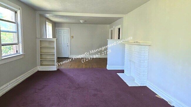 Foto del edificio - 324 E Moody Ave