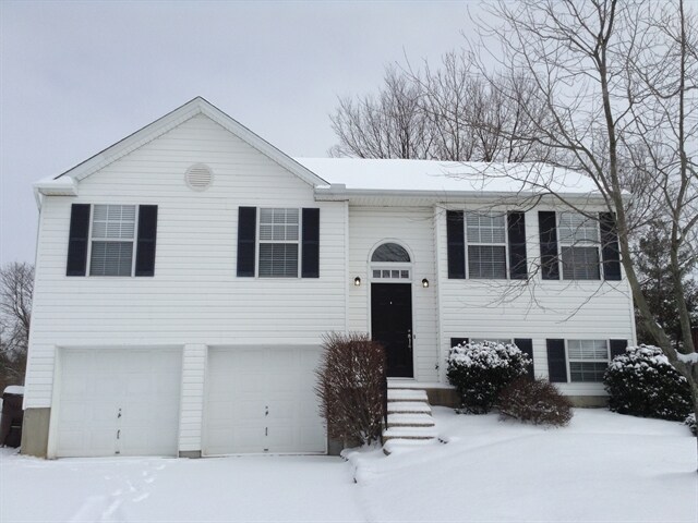 Primary Photo - 4236 Pleasant Acres Dr