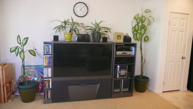 Foto del edificio - Must See!! Beautiful 4 BD, 3 BA Home In The Great Neighborhood Of Ocean View Hills- San Diego