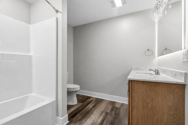 Foto del edificio - 172 E Gardner St