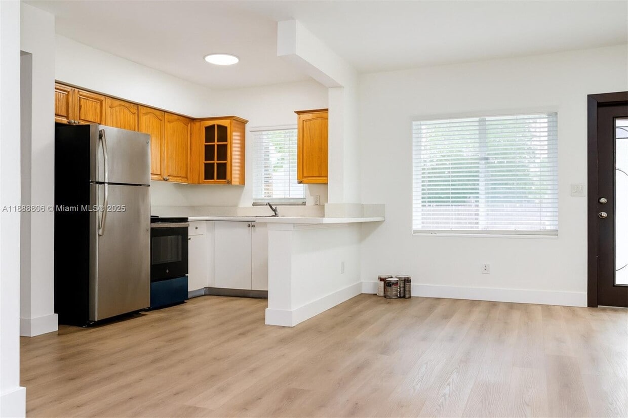 Foto principal - 785 NW 96th St