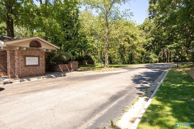 Foto del edificio - 2124 Greenwood Pl SW