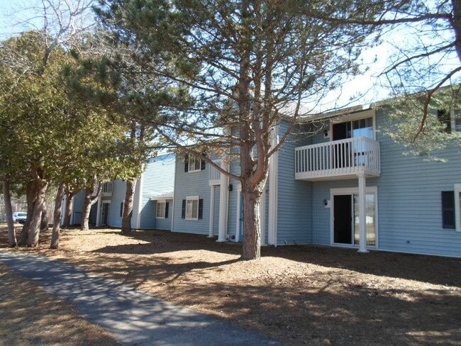 Building Photo - 210 W Etherington-#210