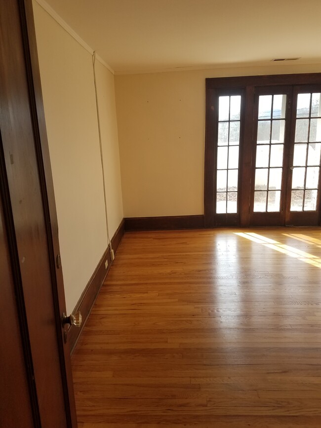 Foto del edificio - 891 Haywood Rd