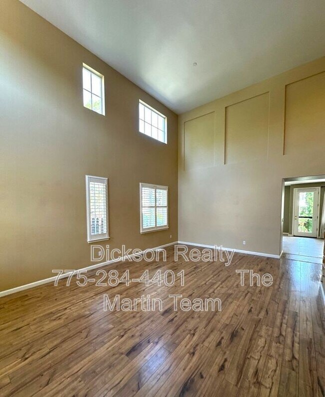 Foto del edificio - 4910 Deer Pass Dr