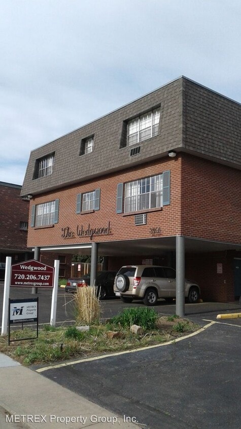 Primary Photo - 3401 S Marion St