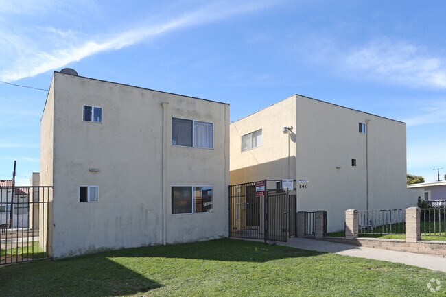 Foto del edificio - 840-860 Jane Dr
