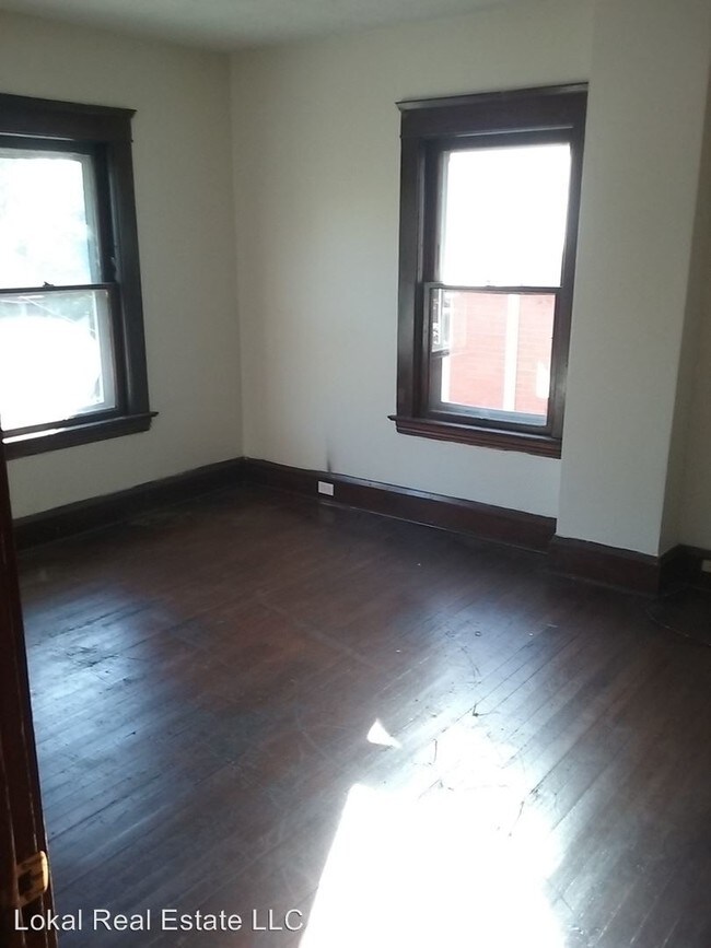 Building Photo - 3808 Woodbridge Ave