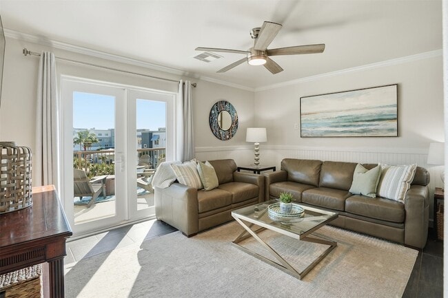 Building Photo - 9520 Seawall Blvd
