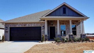 Building Photo - 12872 Juniors Dr