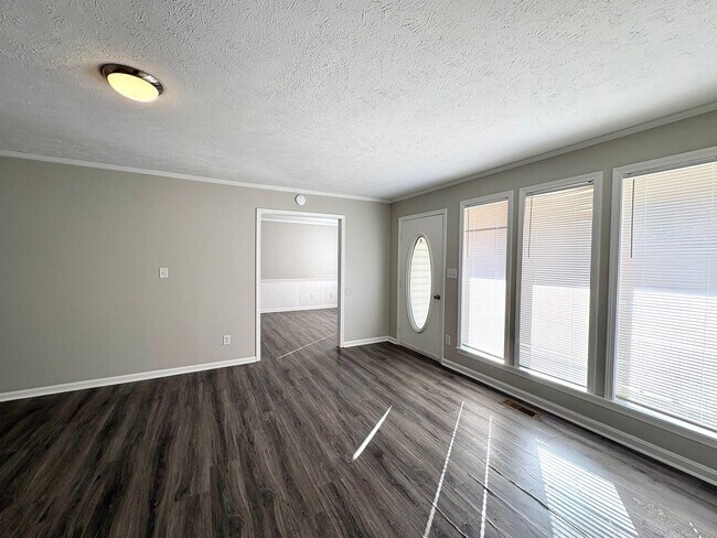 Foto del edificio - 84 Hickory Hills Dr