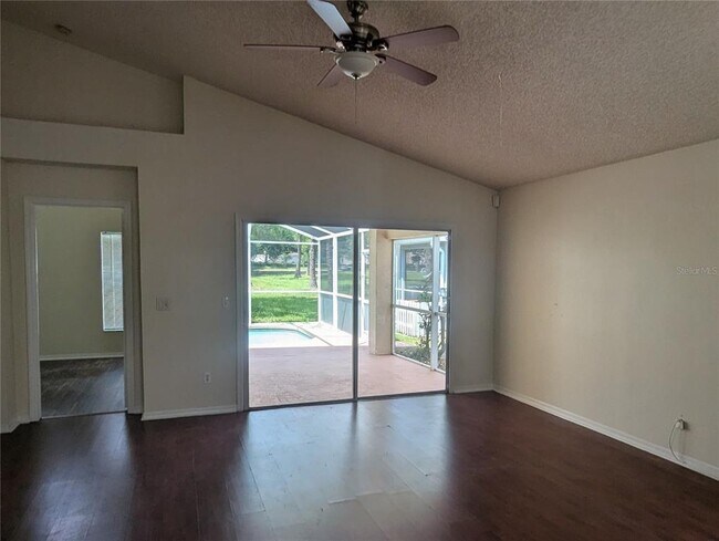 Foto del edificio - 13712 Devlin Ct