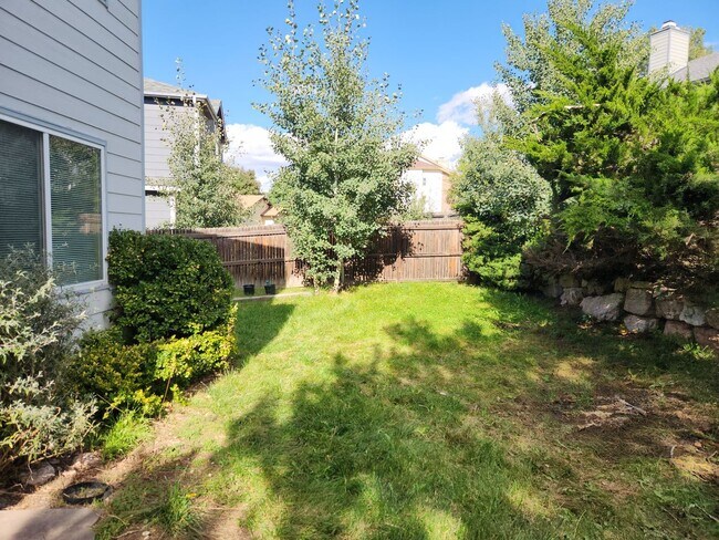 Building Photo - Large Briargate home with 4 bedrooms, 3 ba...