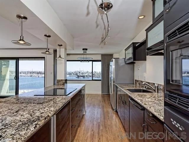 Building Photo - 440 San Antonio Ave