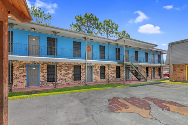 Building Photo - 4444 Tigerland Ave