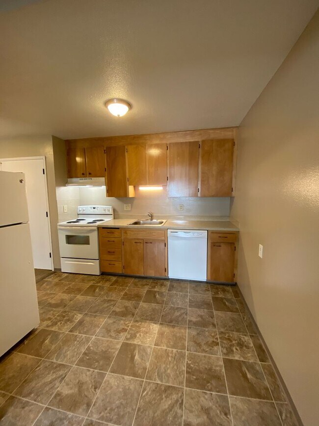Foto del edificio - Keyless Entry • On-Site Laundry • Free WiFi