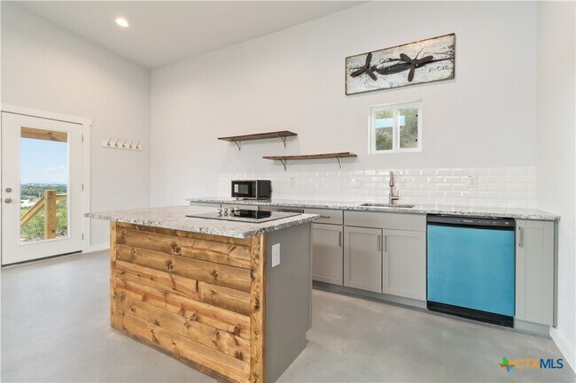 Foto del edificio - 462 Ledgeview Dr