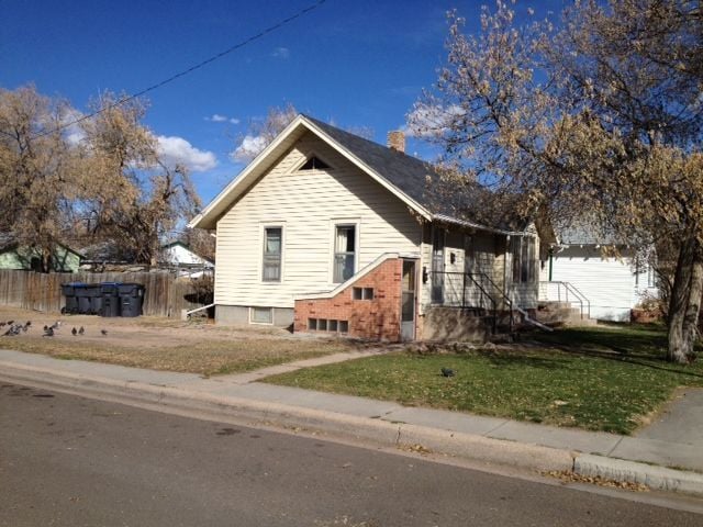 Primary Photo - 600 E 6th St