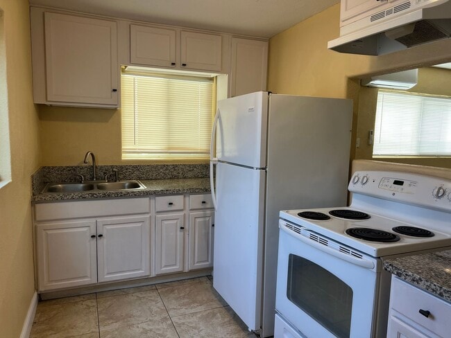 Foto del edificio - 1710 S Teilman Ave