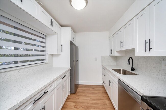 Foto del edificio - 8415 SW 107th Ave