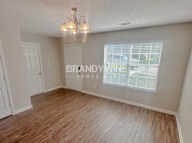 Building Photo - 11911 Quail Rd