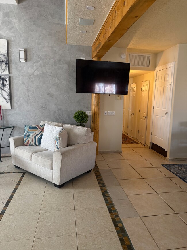 Building Photo - 6552 Cll Verde