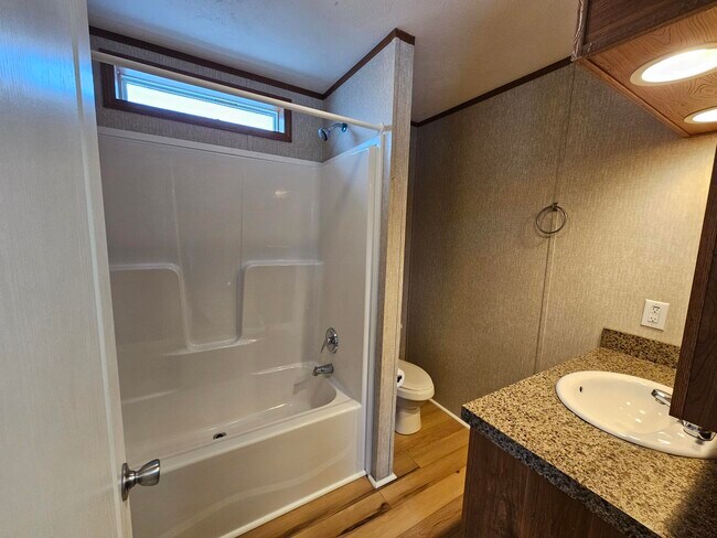 Foto del edificio - 34 Pine Cir