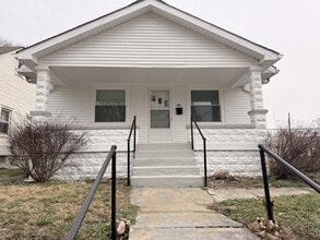 Building Photo - 841 Hazel St