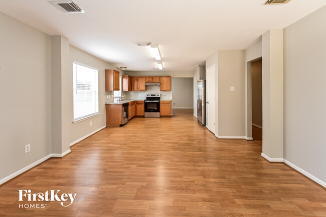 Building Photo - 7234 River Pines Dr