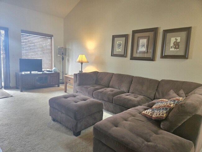 Building Photo - Fully furnished 2+ bed/2.5 bath on Flathead Lake (Available September thru May)