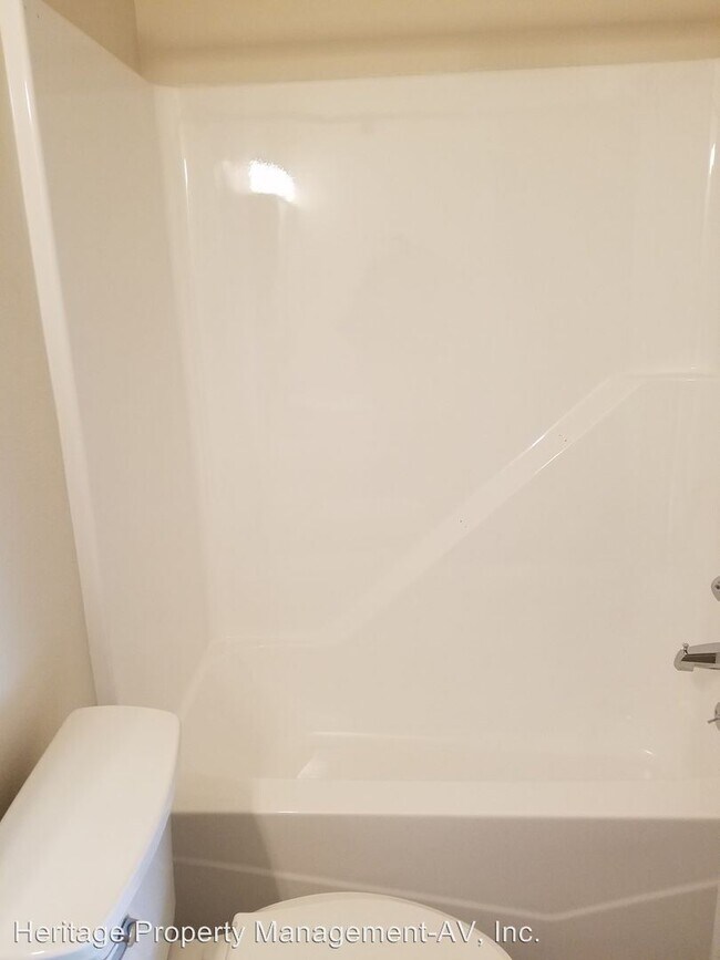 Foto del edificio - 2 br, 1 bath Apartment - 1601 Aber Avenue