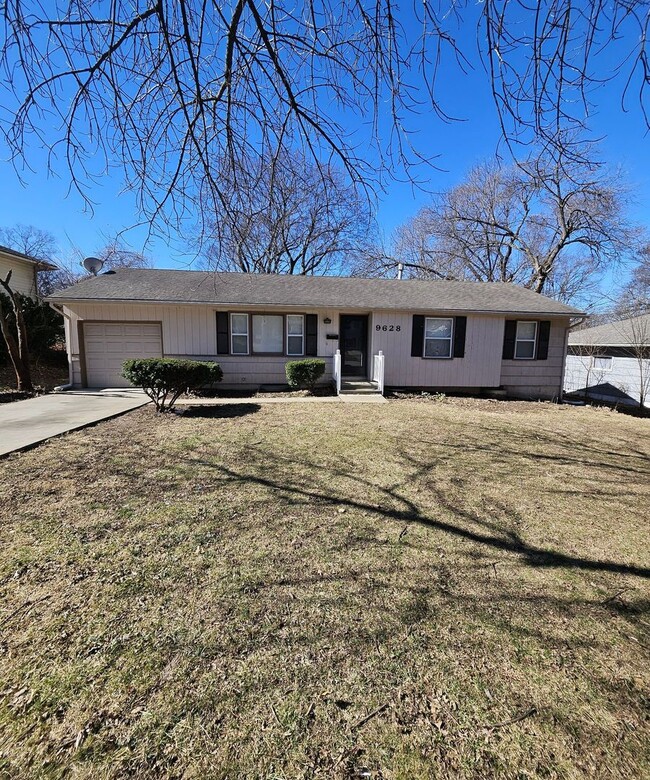 Building Photo - 9628 Beacon Ave