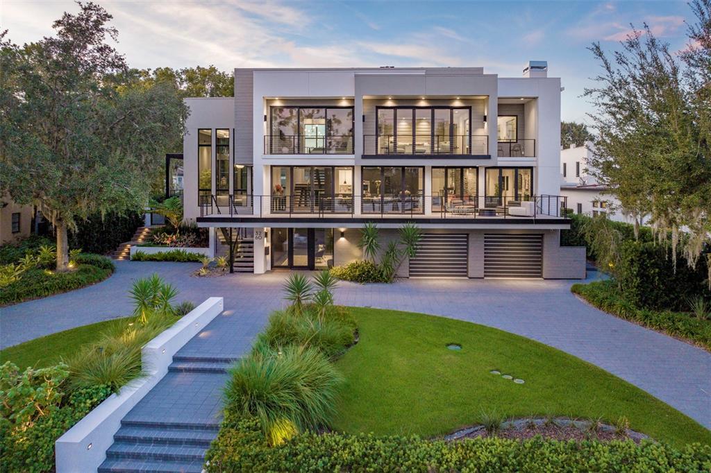 Foto principal - 3260 Lake Shore Dr