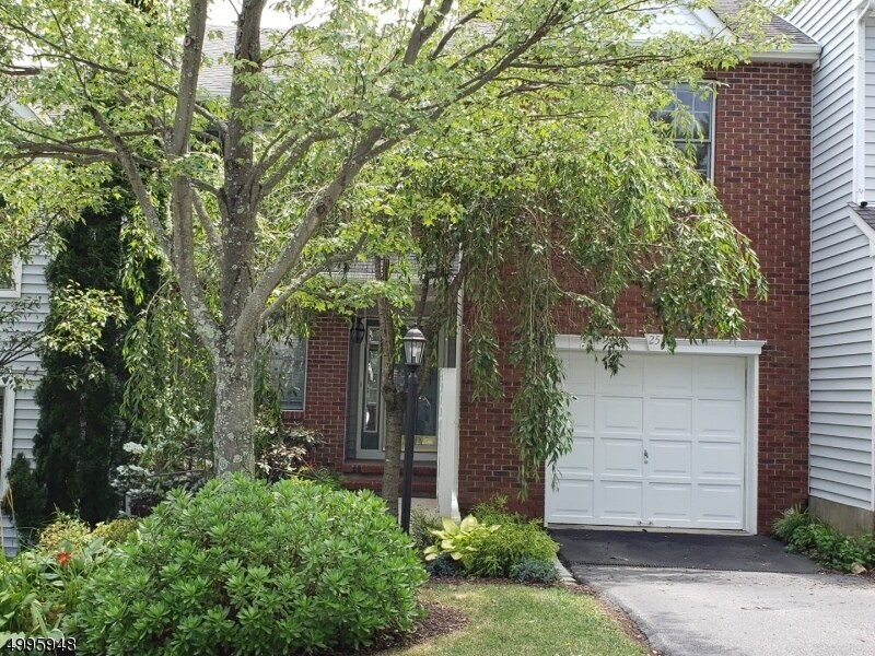 25 Bradford Terrace, Boonton, NJ 07005 Townhome Rentals in Boonton NJ