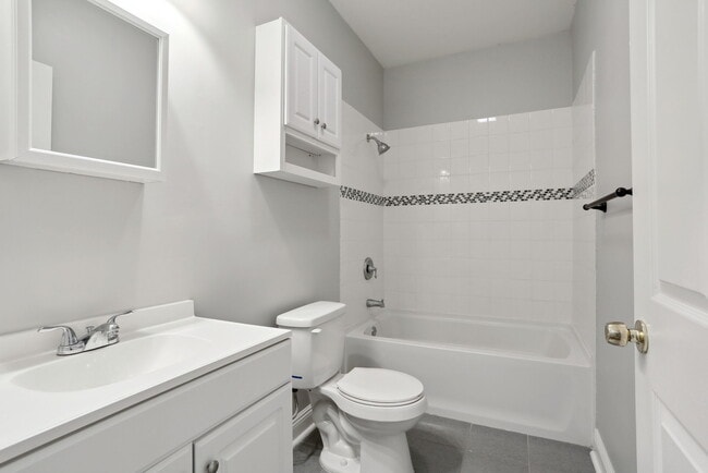 Photo - 316 N Miro St House