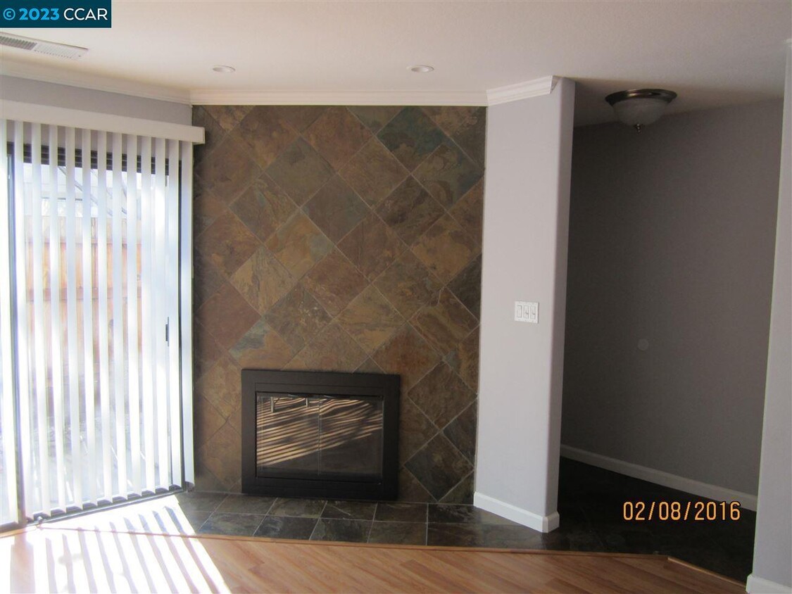 Primary Photo - 327 Pantano Cir