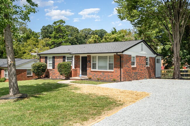 Foto del edificio - 3634 Carlyle Dr