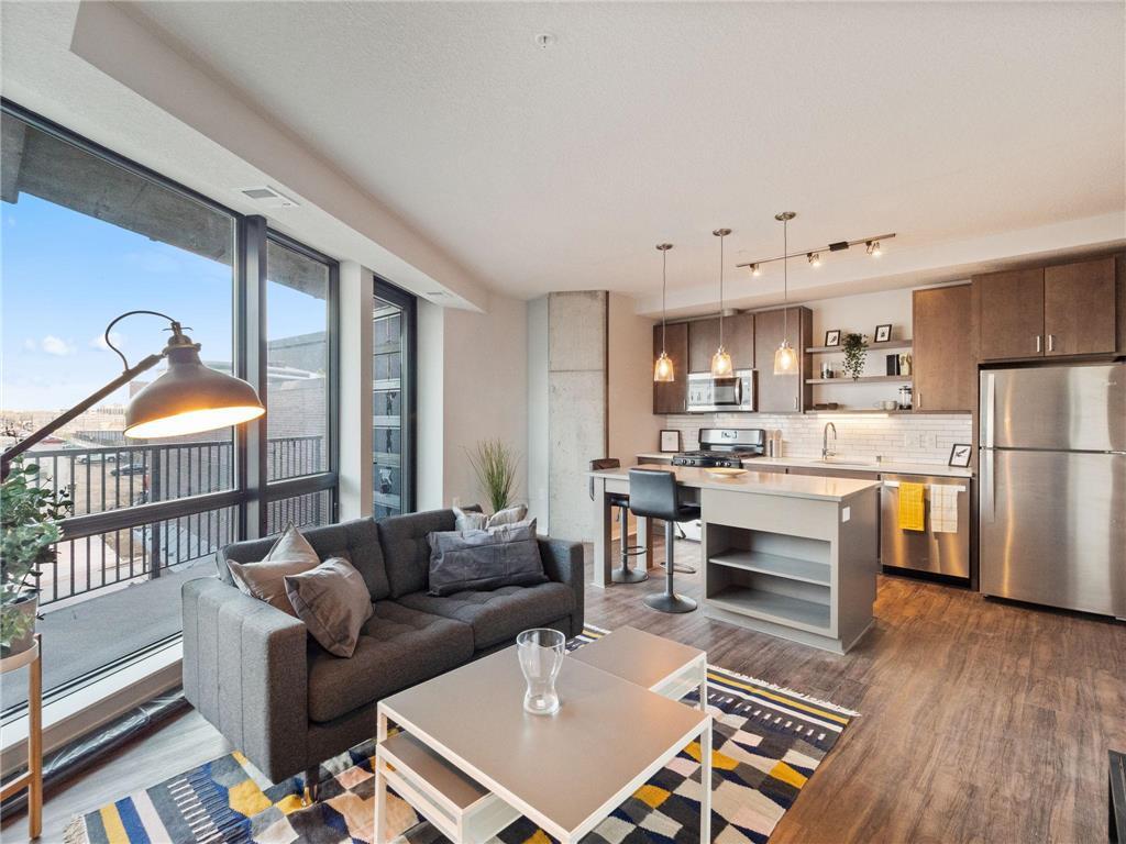 Foto principal - 811 Washington Ave S