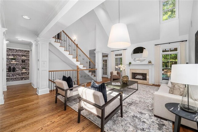 Building Photo - 4715 Westfield Dr NE