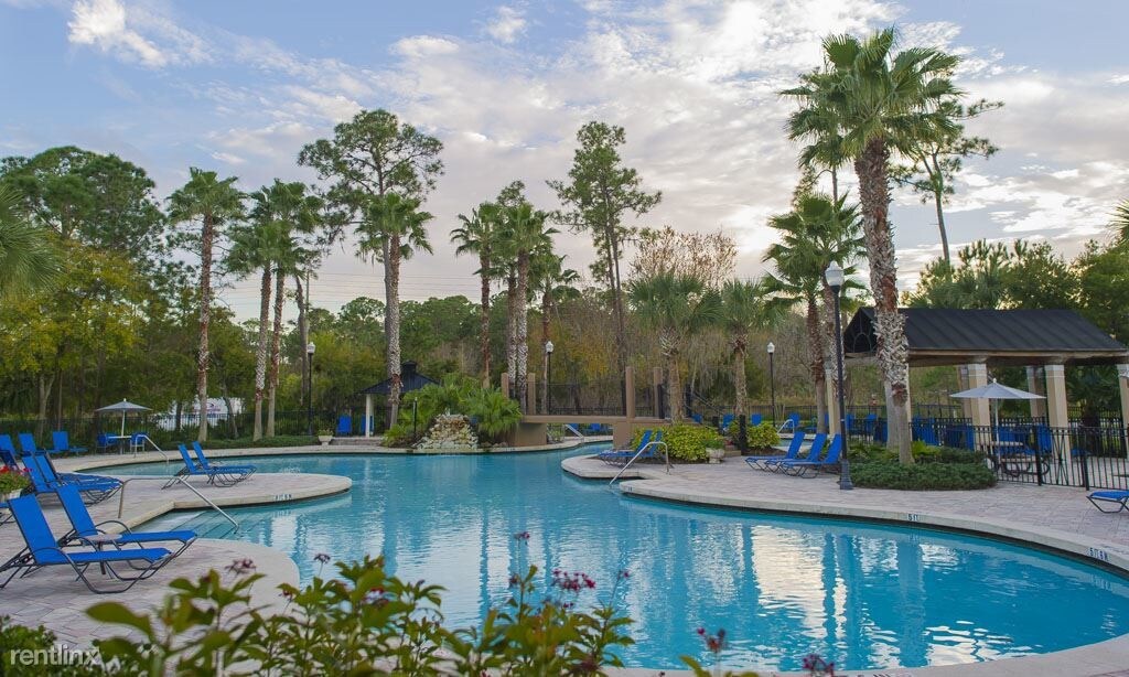 Primary Photo - 3 br, 2 bath Apartment - West Park Village