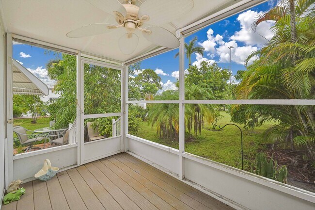 Foto del edificio - 10835 Vireo Cir